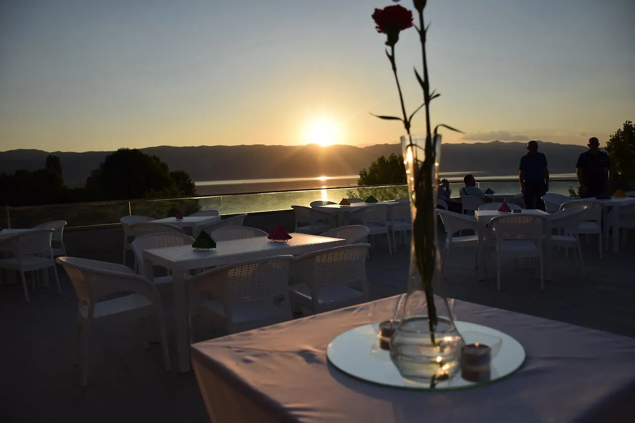 Hotel Pogradeci 2 4*, Pogradec